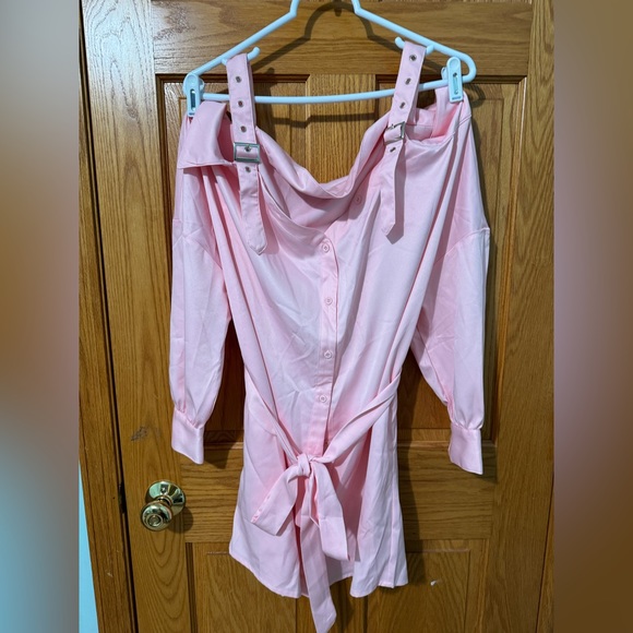 pink button up robe with belt - Picture 1 of 2